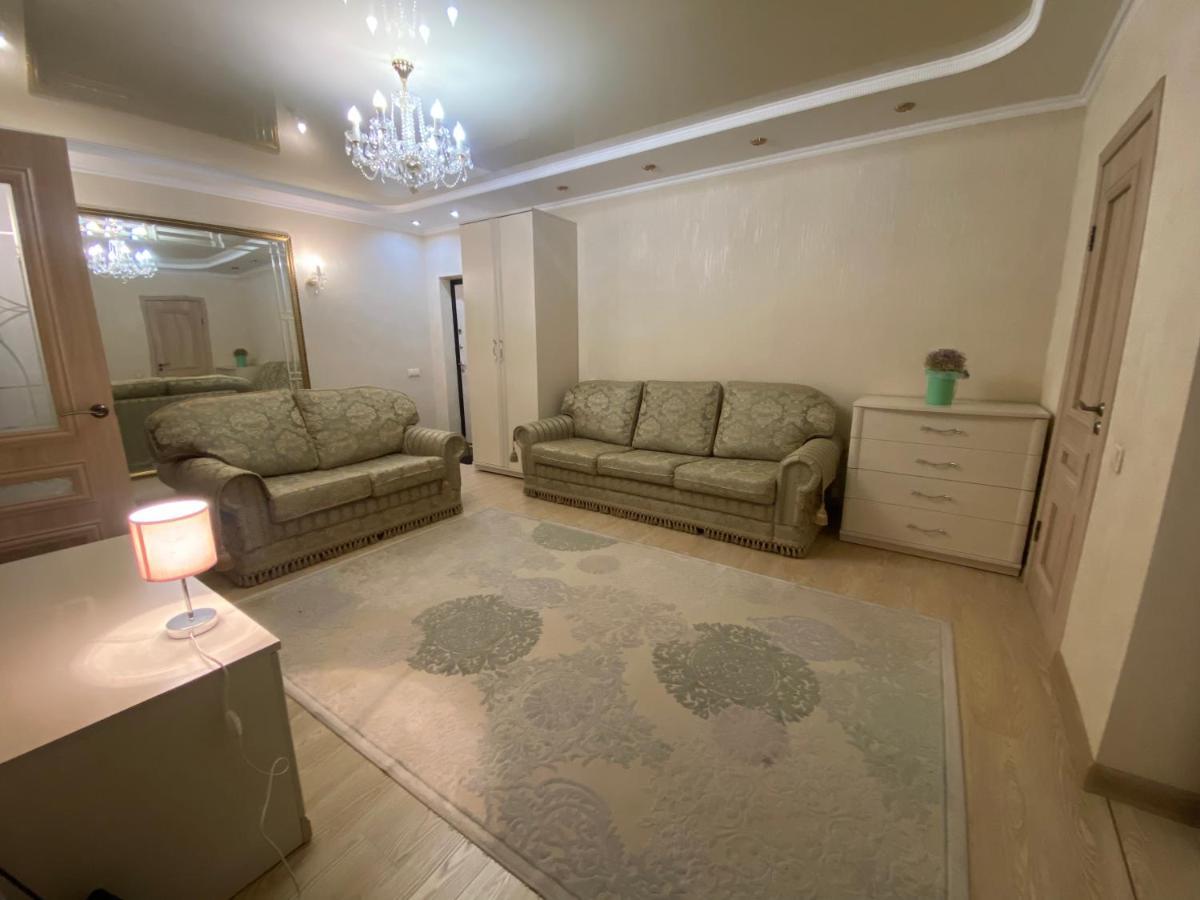 Luxury Apartment Near The Shopping Center Qazaqstan אסטנה מראה חיצוני תמונה